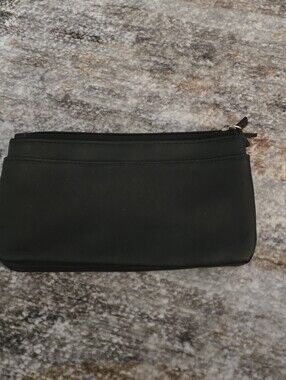 Black Zipper Wallet